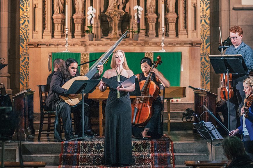 NEW Sarah Performance Photo Baroque
